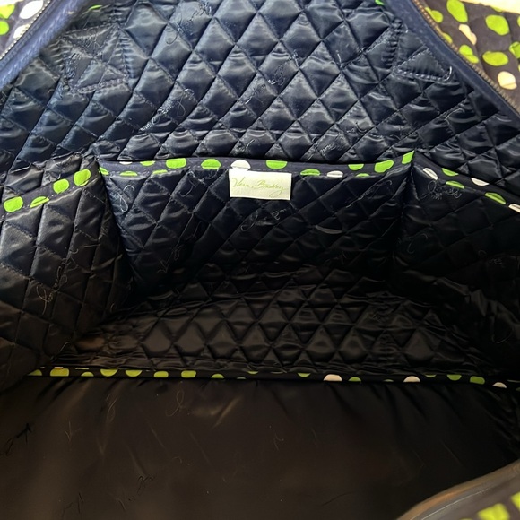 Vera Bradley weekend Bag - Picture 4 of 7